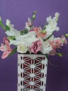 Композиція 057